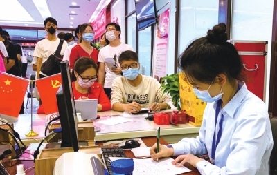 “幸有所愛，不畏山?！?“5·20”當天蘭州城關區(qū)有521對新人領證