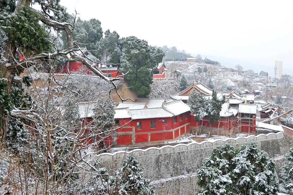 雪后的天水玉泉觀，仿佛回到了古秦州