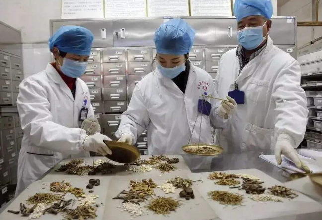 新冠肺炎疫情人物同防市民如何做？請看這里！